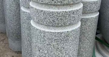 吉安 芝麻白花岗岩挡车柱、隔离柱多少钱