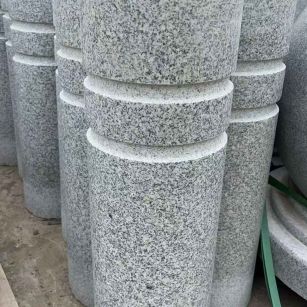 吉安 芝麻白花岗岩挡车柱、隔离柱多少钱