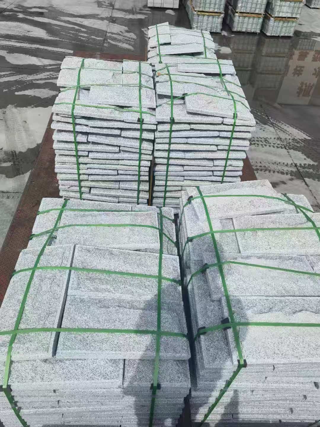 吉安 芝麻白蘑菇石装车出货