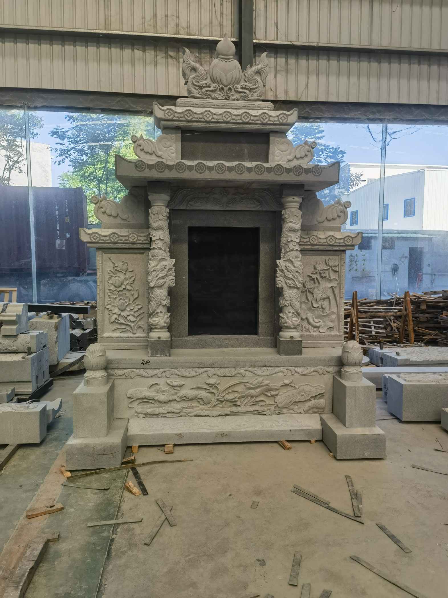 吉安 芝麻灰高档墓碑、土墓，一套也支持定做