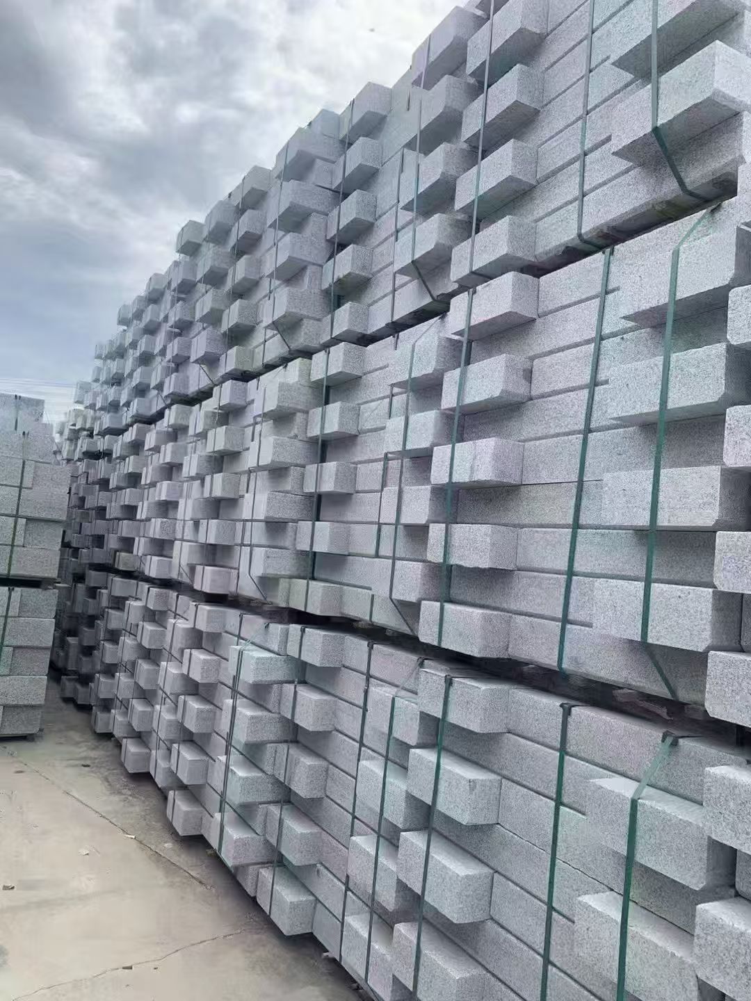 吉安 芝麻灰侧石