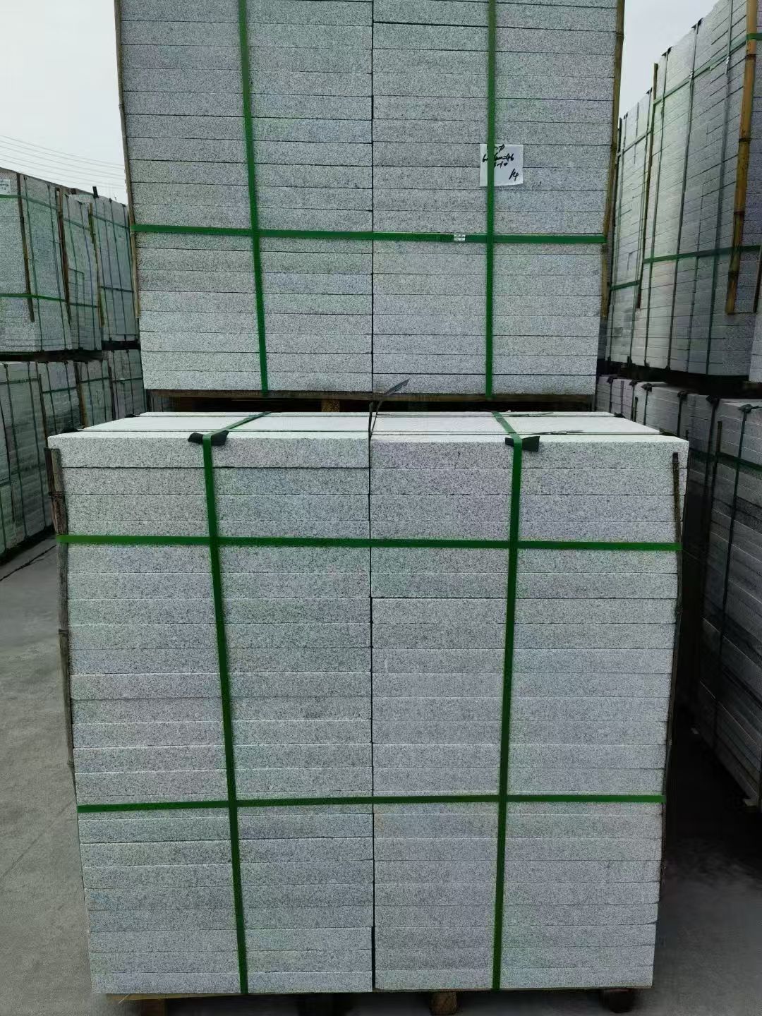 吉安 火烧面地铺石，街道广场园林市政工程板，1.8~5.0厚均有现货