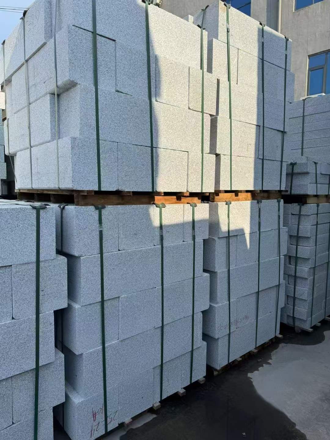 吉安 芝麻白路沿石