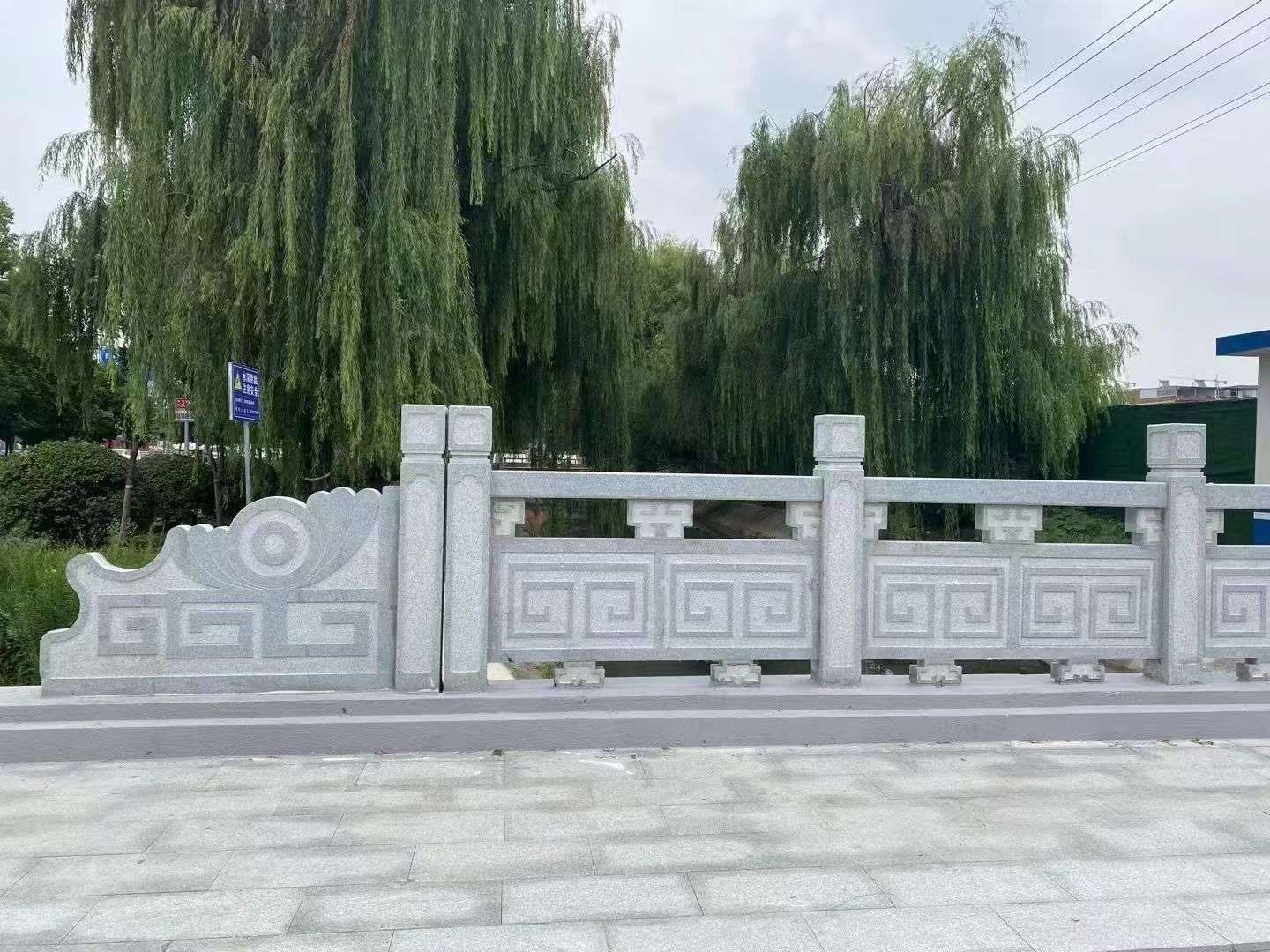 吉安 芝麻灰桥栏杆、河道栏杆安装效果