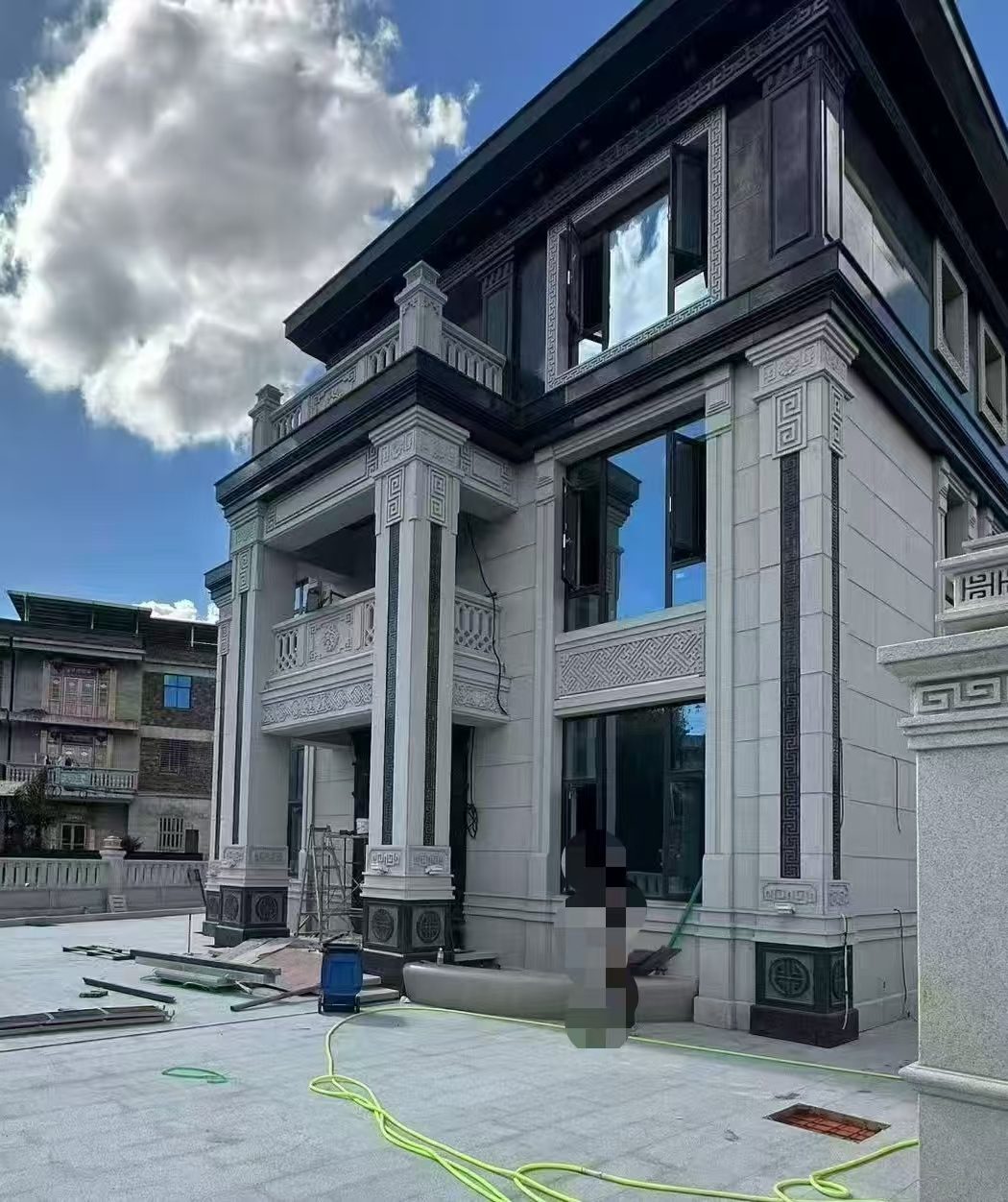 吉安 别墅干挂，芝麻白与芝麻黑完美配合