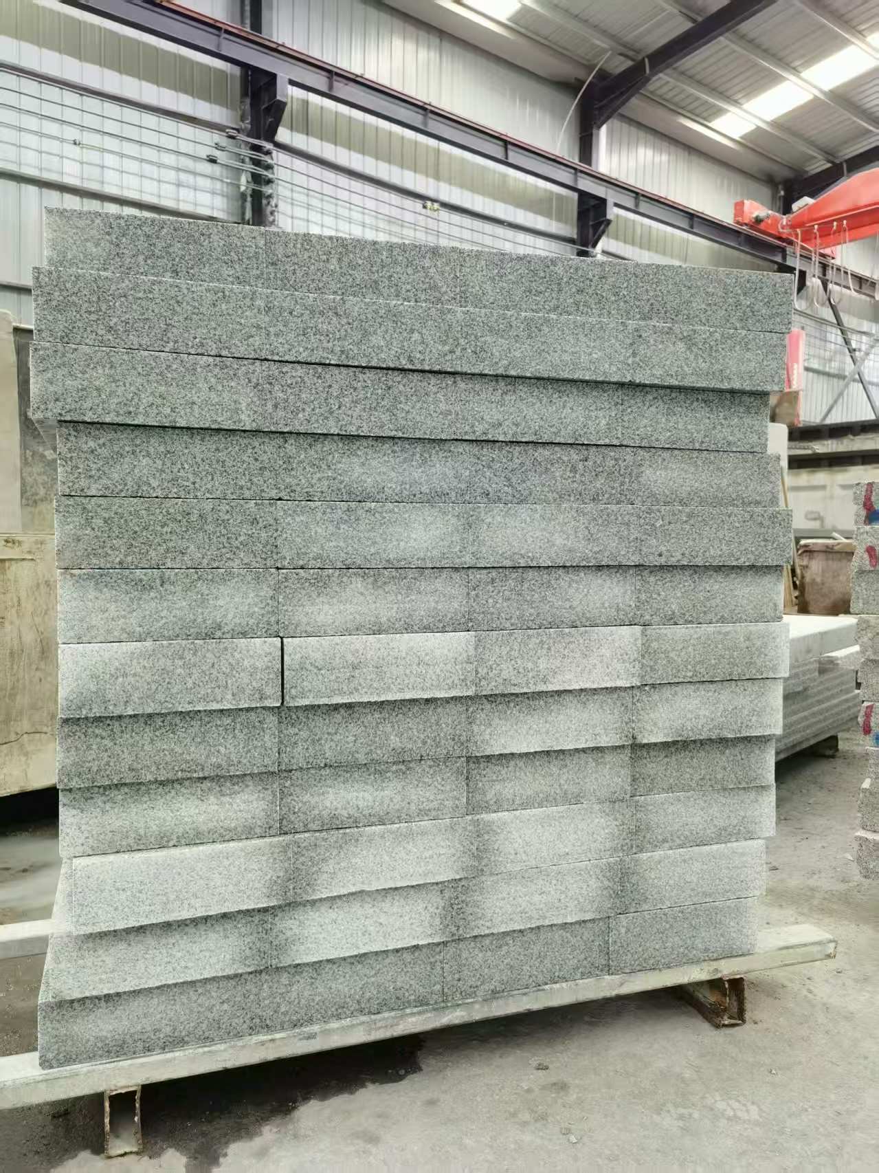 吉安 芝麻白10公分300*600广场地铺，A料定制，尺寸标准，厚薄均匀