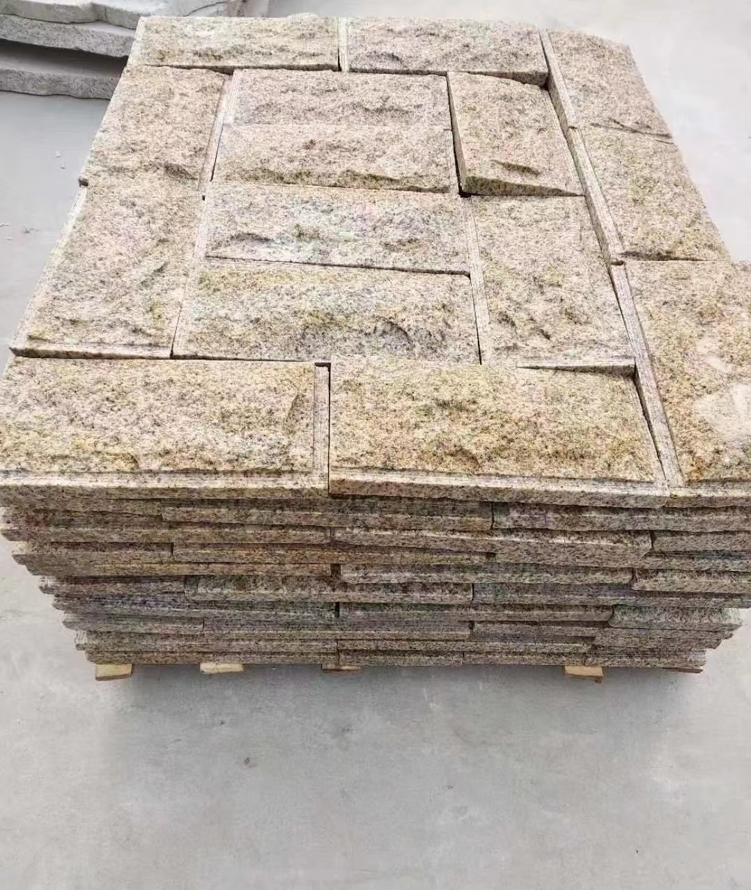 吉安黄锈石蘑菇石